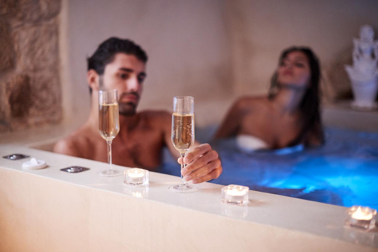 Iulius Suite & Spa コンヴェルサーノ エクステリア 写真